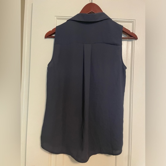 LOFT sleeveless button-up blouse - Picture 2 of 3